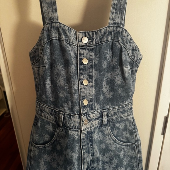 AFENDS FINK ARLO HEMP DENIM JUMPSUIT - WORN
BLUE DAISY- NWT - Picture 4 of 8